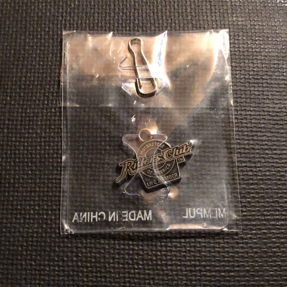 MOTORCYCLE RIDERS CLUB OF AMERICA LIFE MEMBER MEDALLION NWT